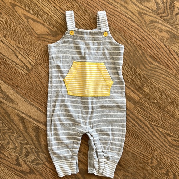 Bundle of Hanna Andersson Organic Outfits - 3-6 Months - Picture 5 of 6